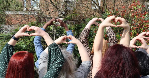 Recovery Hub Staff And Customers No Faces (9)