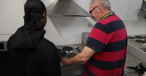 Andy Keane With Customer (18)